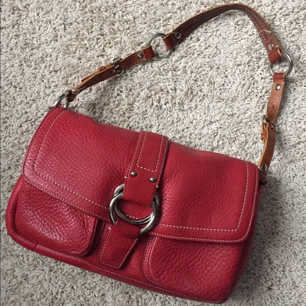 Coach shoulder bag red